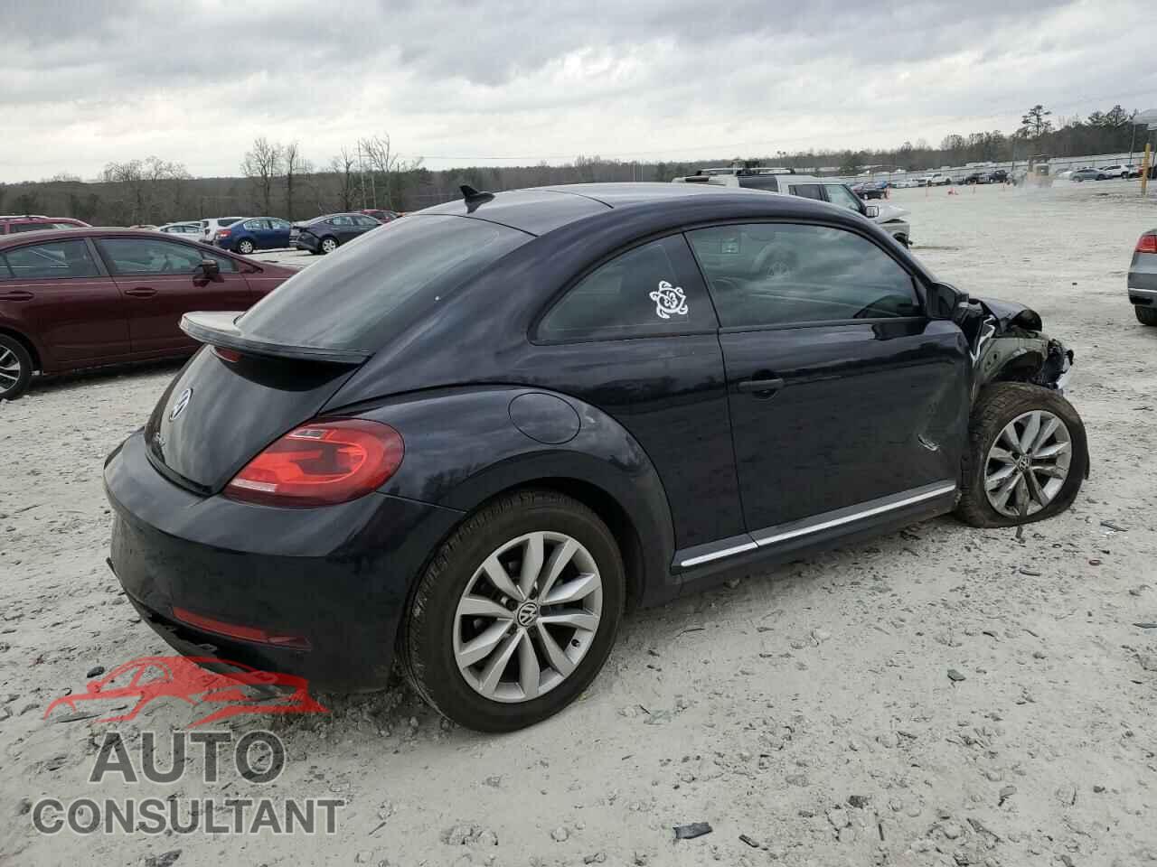 VOLKSWAGEN BEETLE 2017 - 3VWF17ATXHM619512