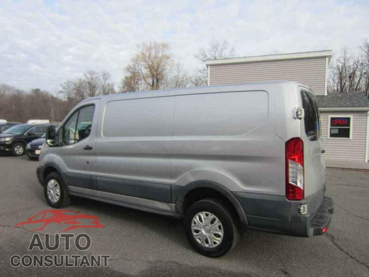 FORD TRANSIT 2015 - 1FTNR1ZM7FKA57297