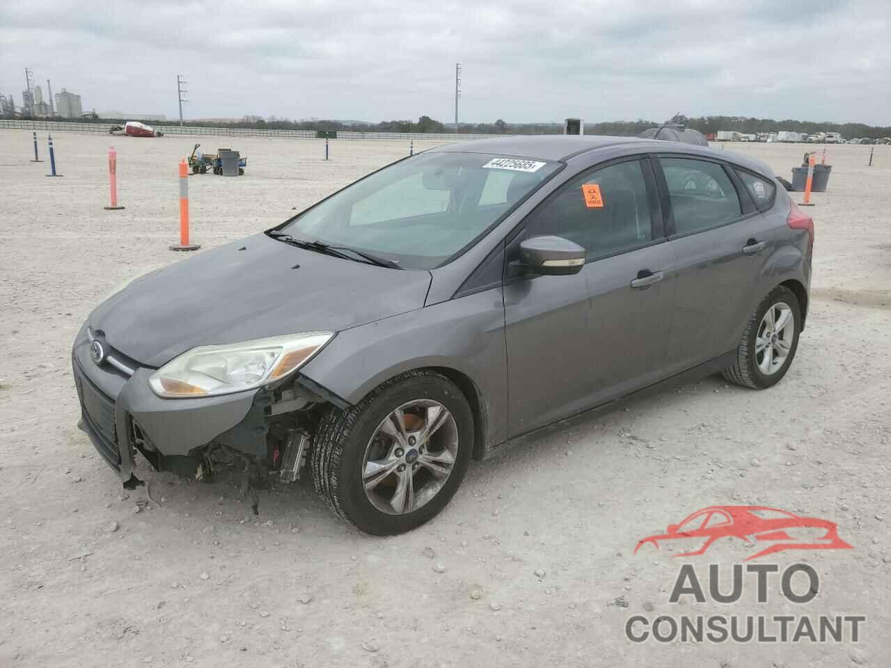 FORD FOCUS 2013 - 1FADP3K23DL317553