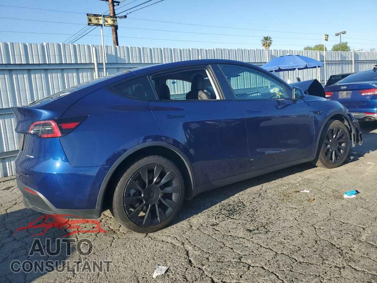 TESLA MODEL Y 2021 - 5YJYGDEE2MF152766