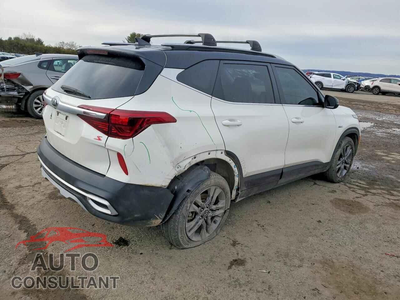 KIA SELTOS 2021 - KNDEUCAAXM7156580