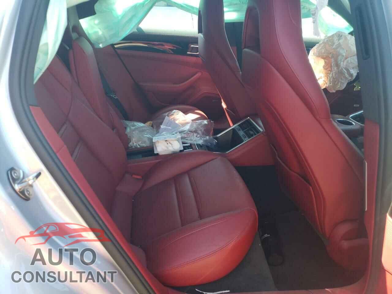 PORSCHE PANAMERA 2017 - WP0AA2A71HL101387
