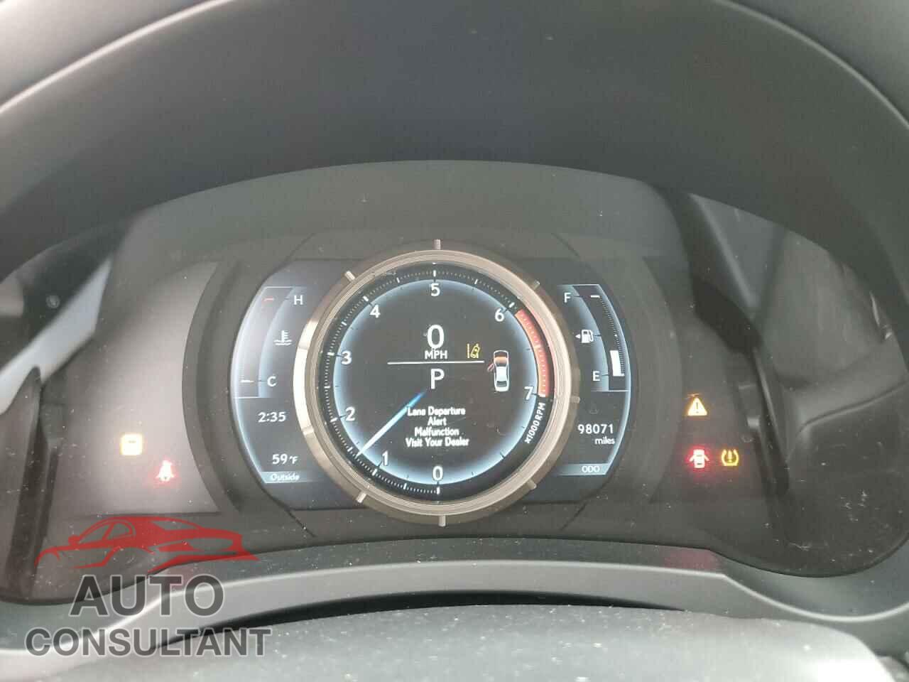 LEXUS IS 2017 - JTHBA1D2XH5053177