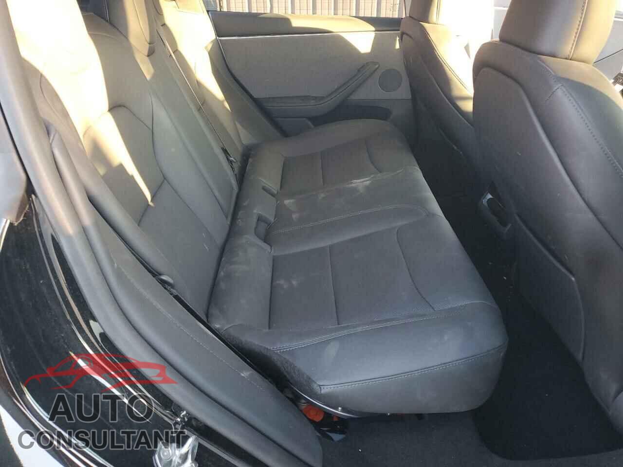TESLA MODEL 3 2024 - 5YJ3E1EA7RF728273