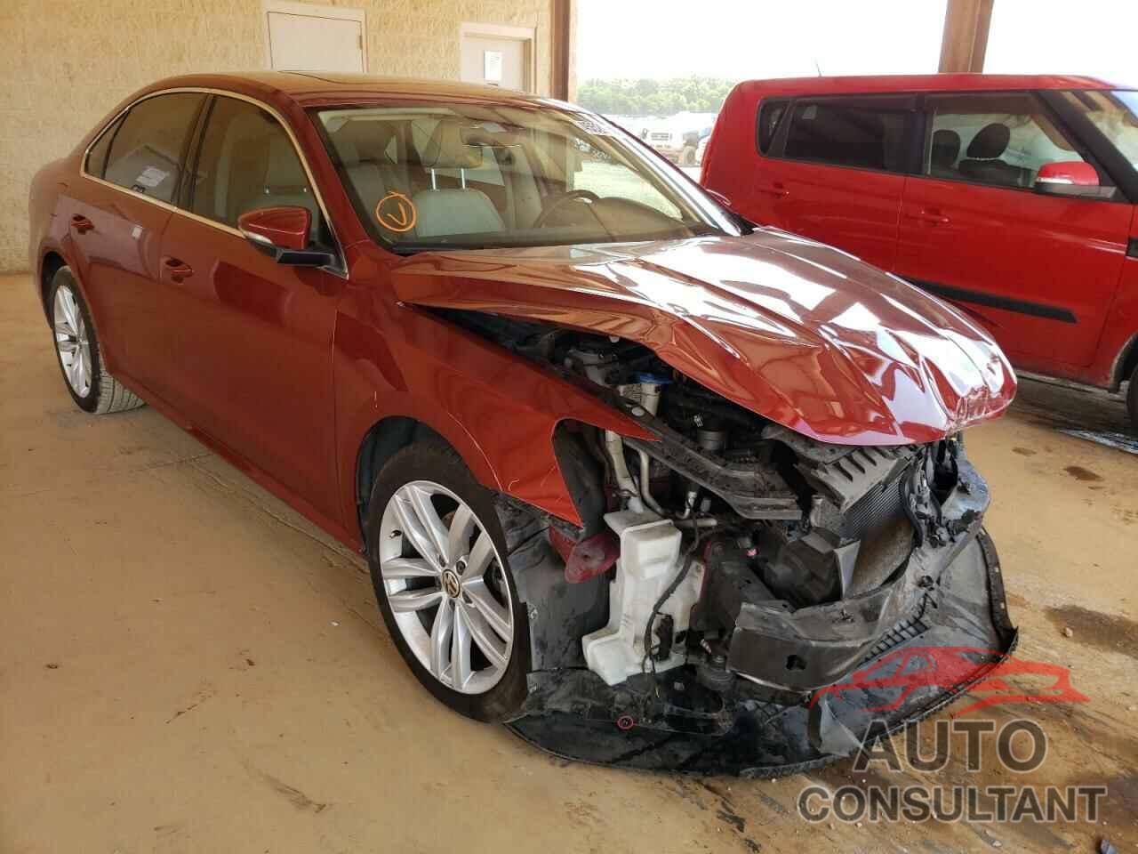 VOLKSWAGEN PASSAT 2018 - 1VWBA7A37JC016023