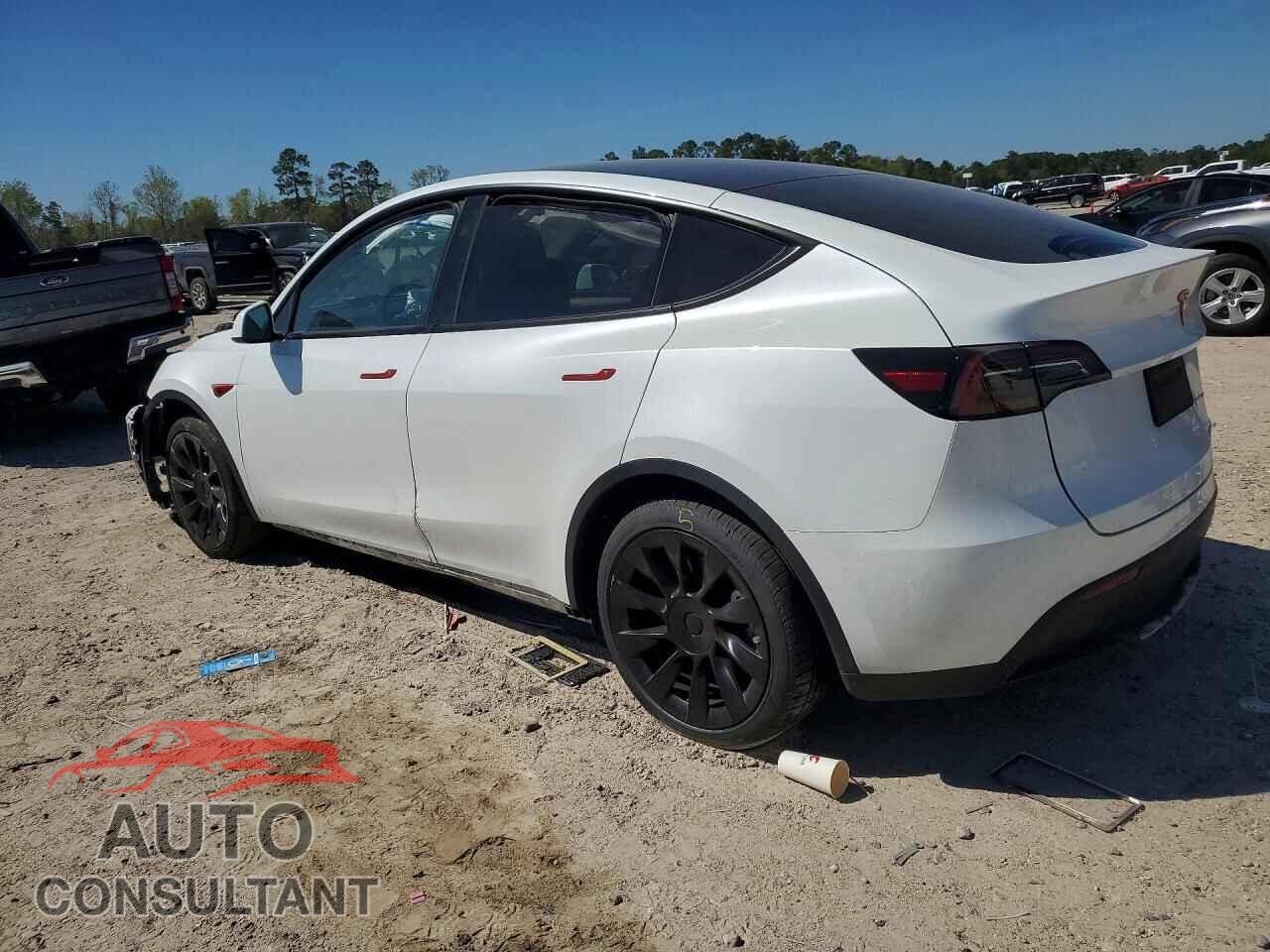 TESLA MODEL Y 2023 - 7SAYGDEE3SA370955