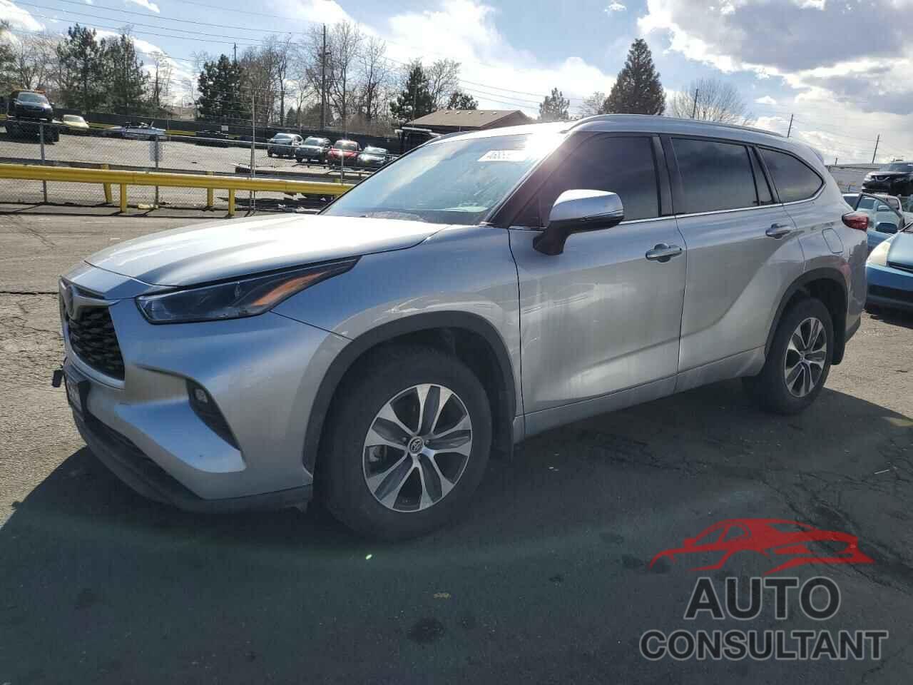 TOYOTA HIGHLANDER 2022 - 5TDGZRBH0NS565185
