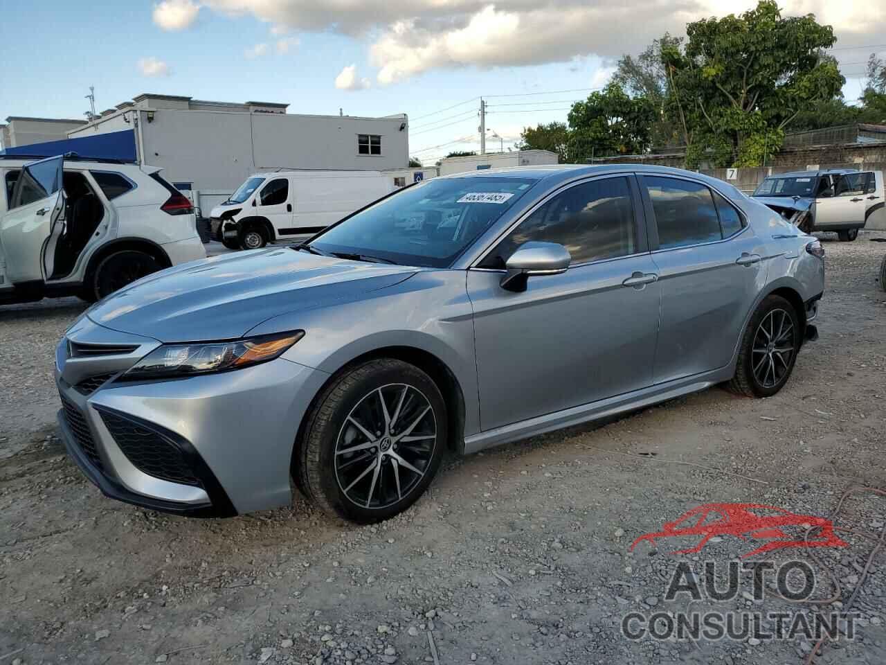 TOYOTA CAMRY 2023 - 4T1G11AK0PU831577