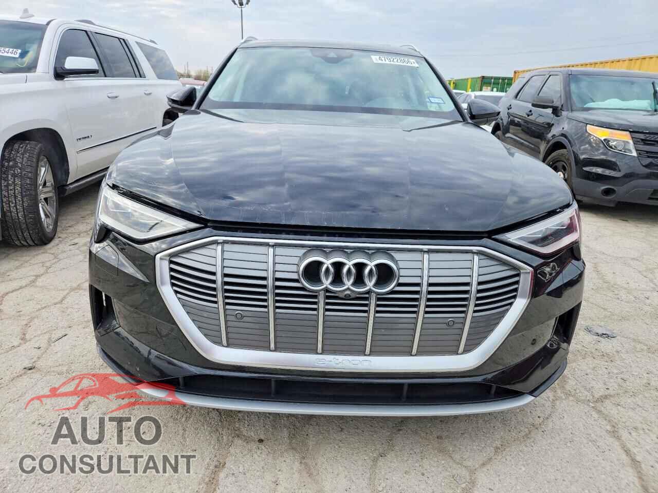 AUDI E-TRON 2019 - WA1LAAGE5KB024698