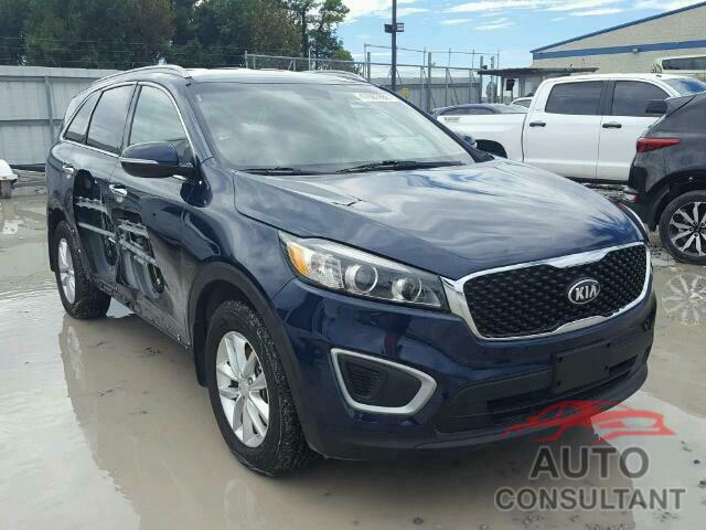 KIA SORENTO LX 2017 - 5XYPG4A31HG303496