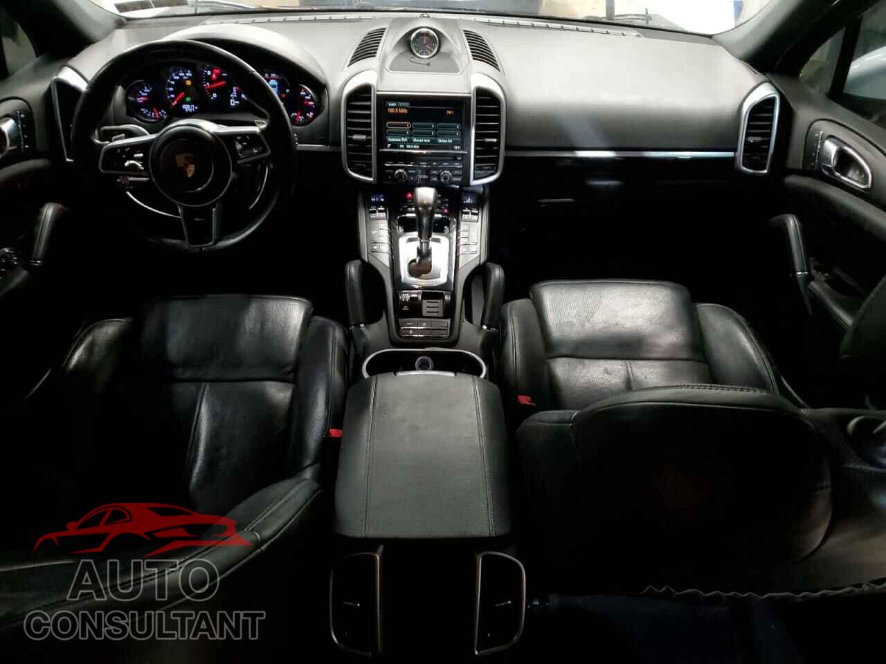 PORSCHE CAYENNE 2016 - WP1AA2A27GKA12155