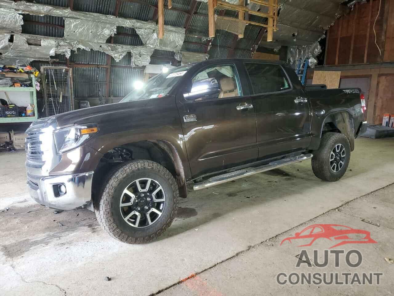 TOYOTA TUNDRA 2019 - 5TFAY5F16KX838182