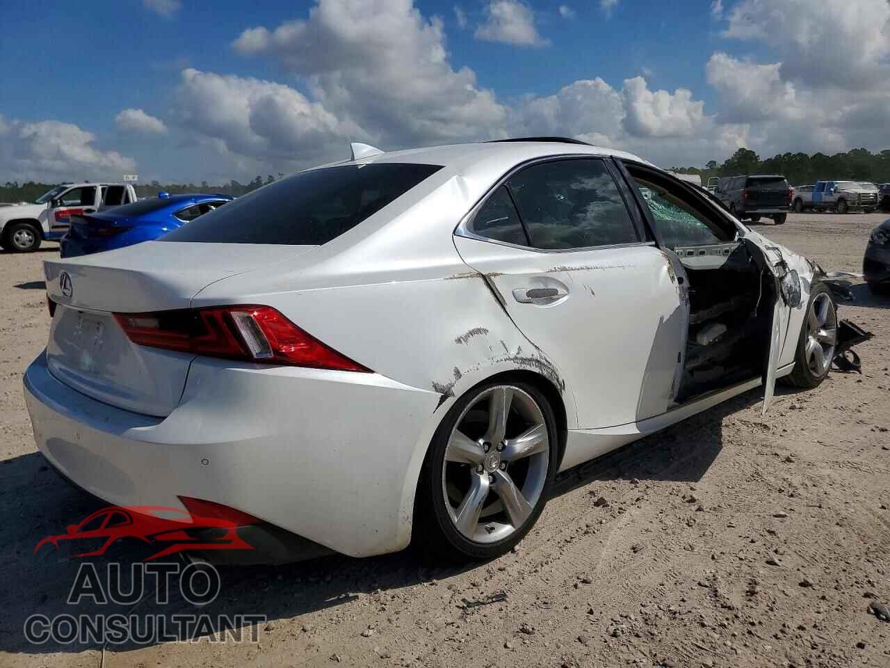 LEXUS IS 2014 - JTHBE1D28E5003636