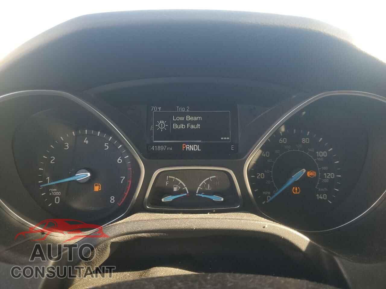 FORD FOCUS 2017 - 1FADP3F21HL309029