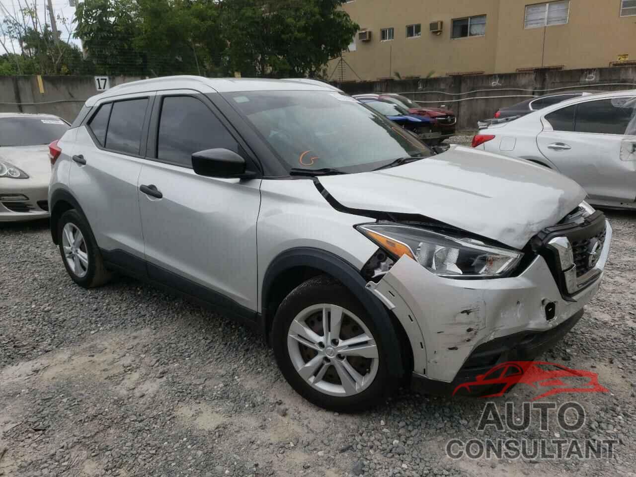 NISSAN KICKS 2018 - 3N1CP5CU6JL524796