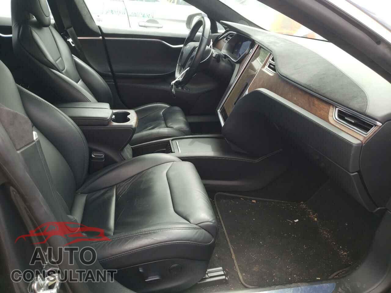 TESLA MODEL S 2017 - 5YJSA1E25HF190929