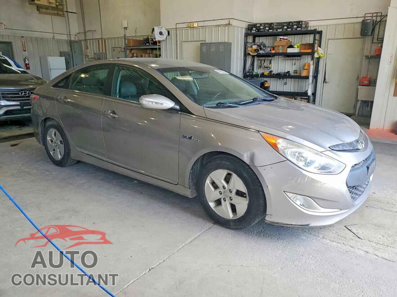 HYUNDAI SONATA 2012 - KMHEC4A49CA036334