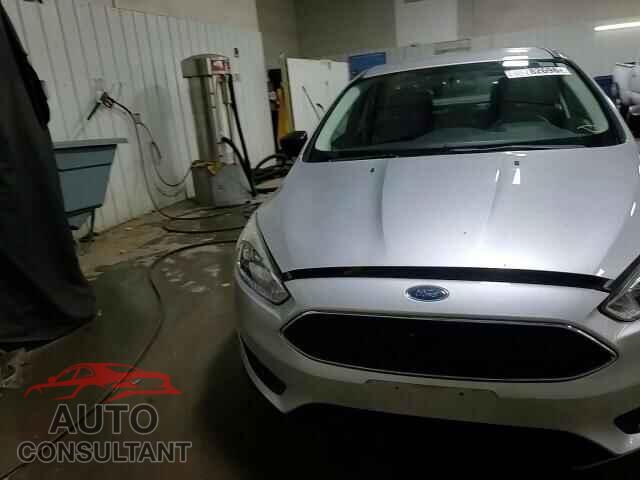 FORD FOCUS 2016 - 1FADP3E24GL386266