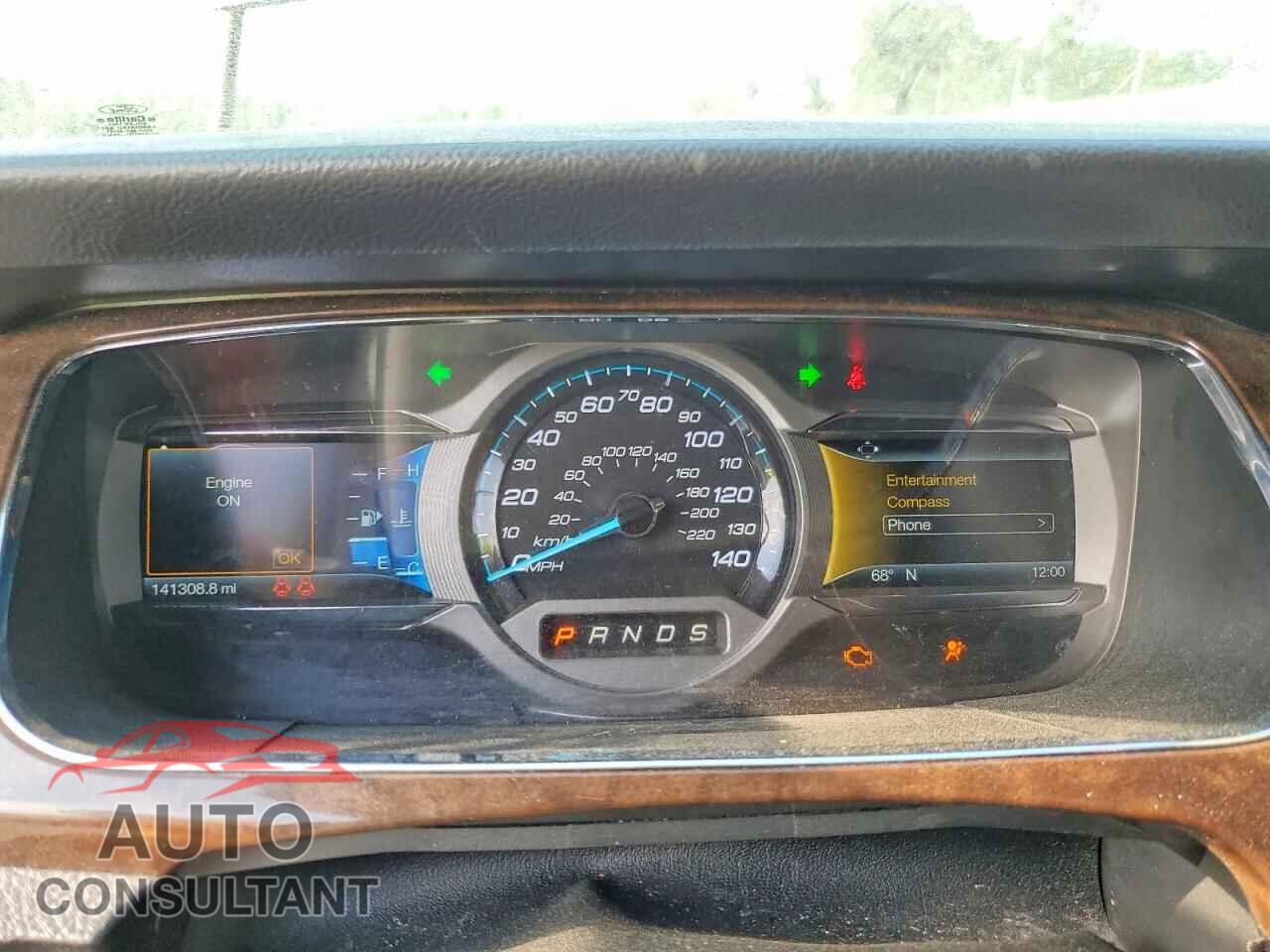 FORD TAURUS 2017 - 1FAHP2F89HG123554