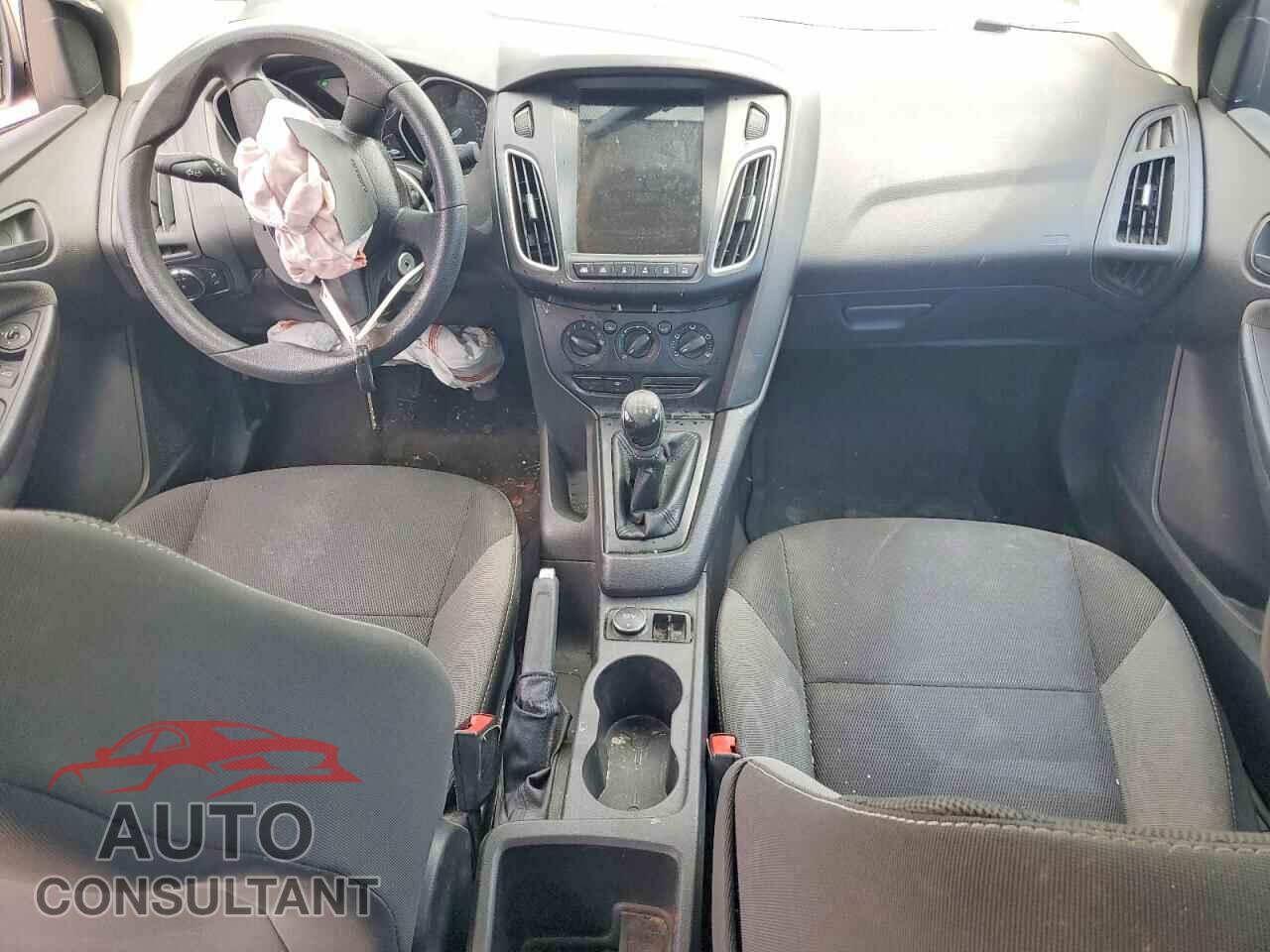 FORD FOCUS 2014 - 1FADP3E26EL440227