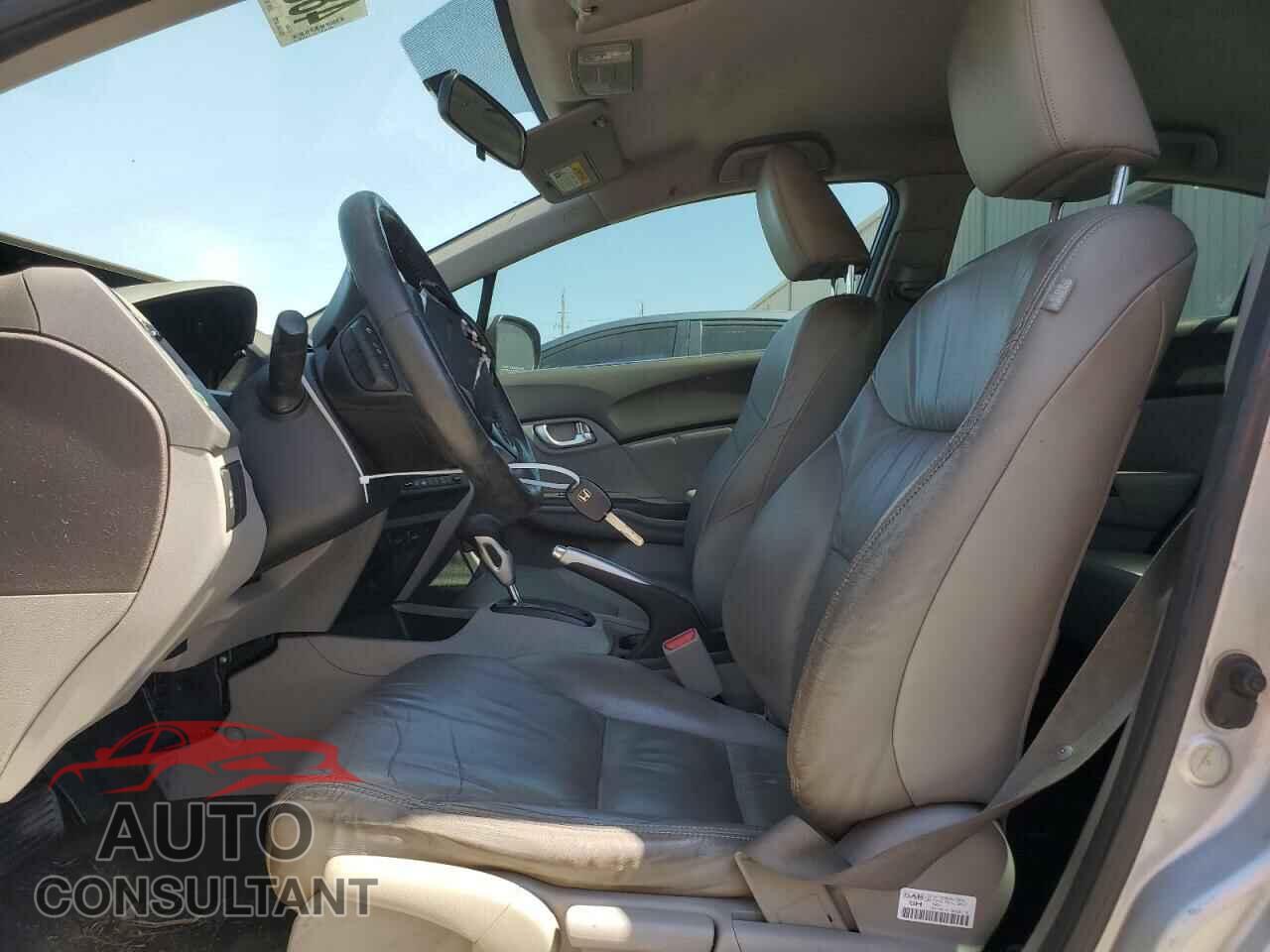 HONDA CIVIC 2012 - JHMFB4F34CS001348