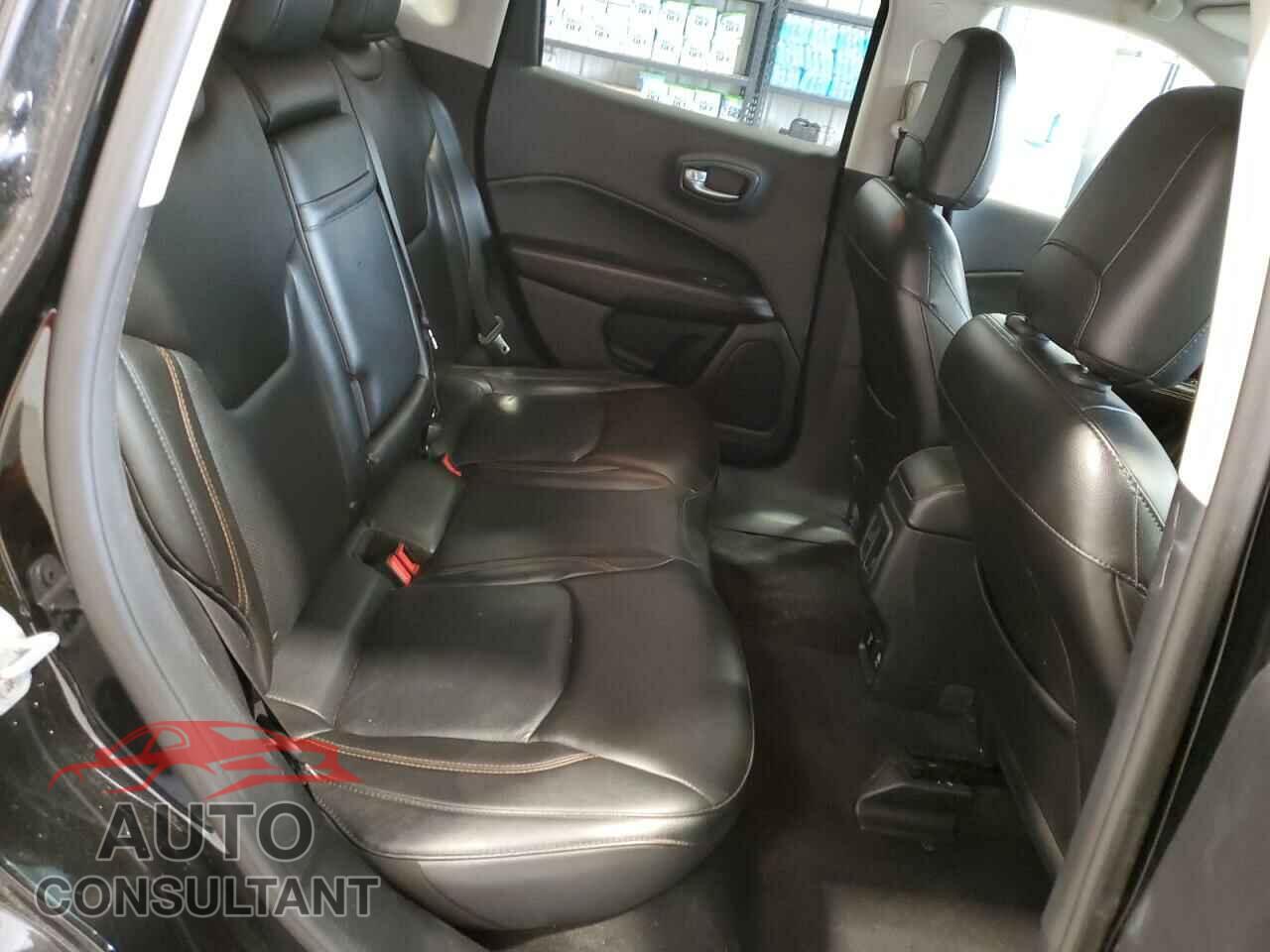 JEEP COMPASS 2018 - 3C4NJDCB3JT340660