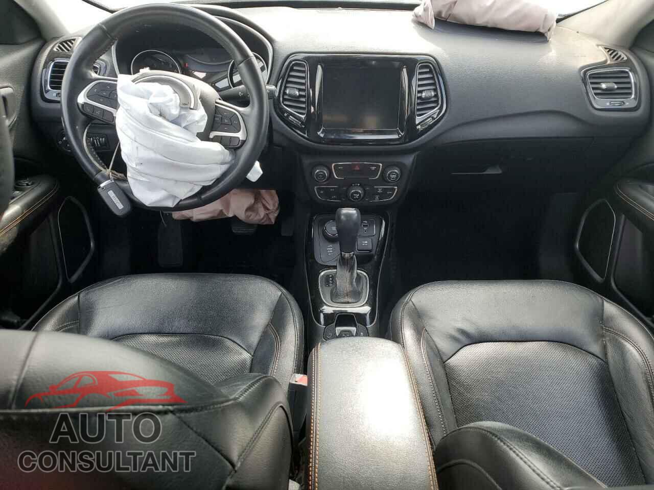 JEEP COMPASS 2018 - 3C4NJDCB7JT202071