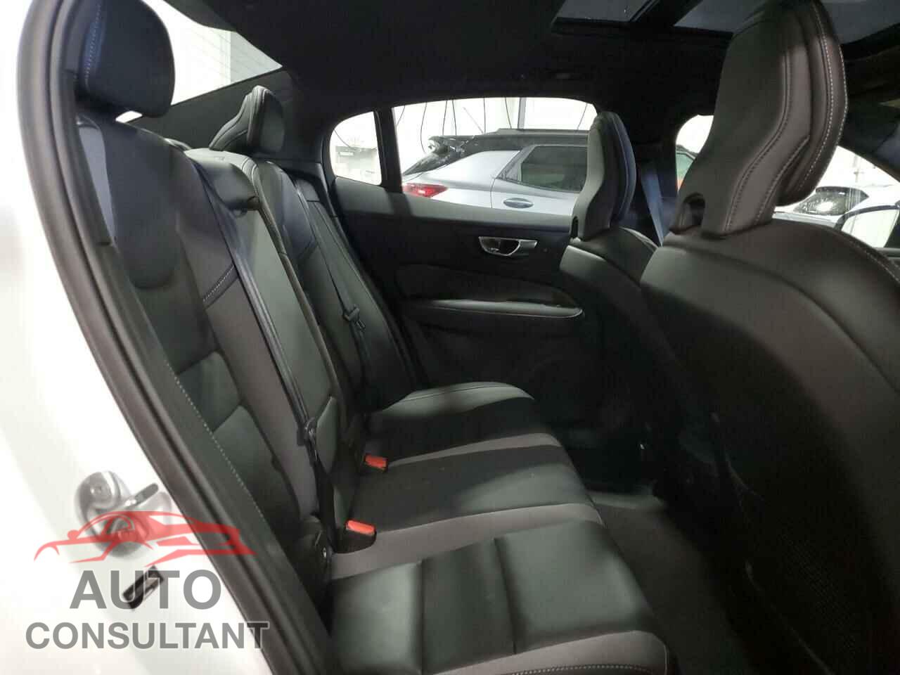 VOLVO S60 PLUS 2024 - 7JRL12TH7RG280223