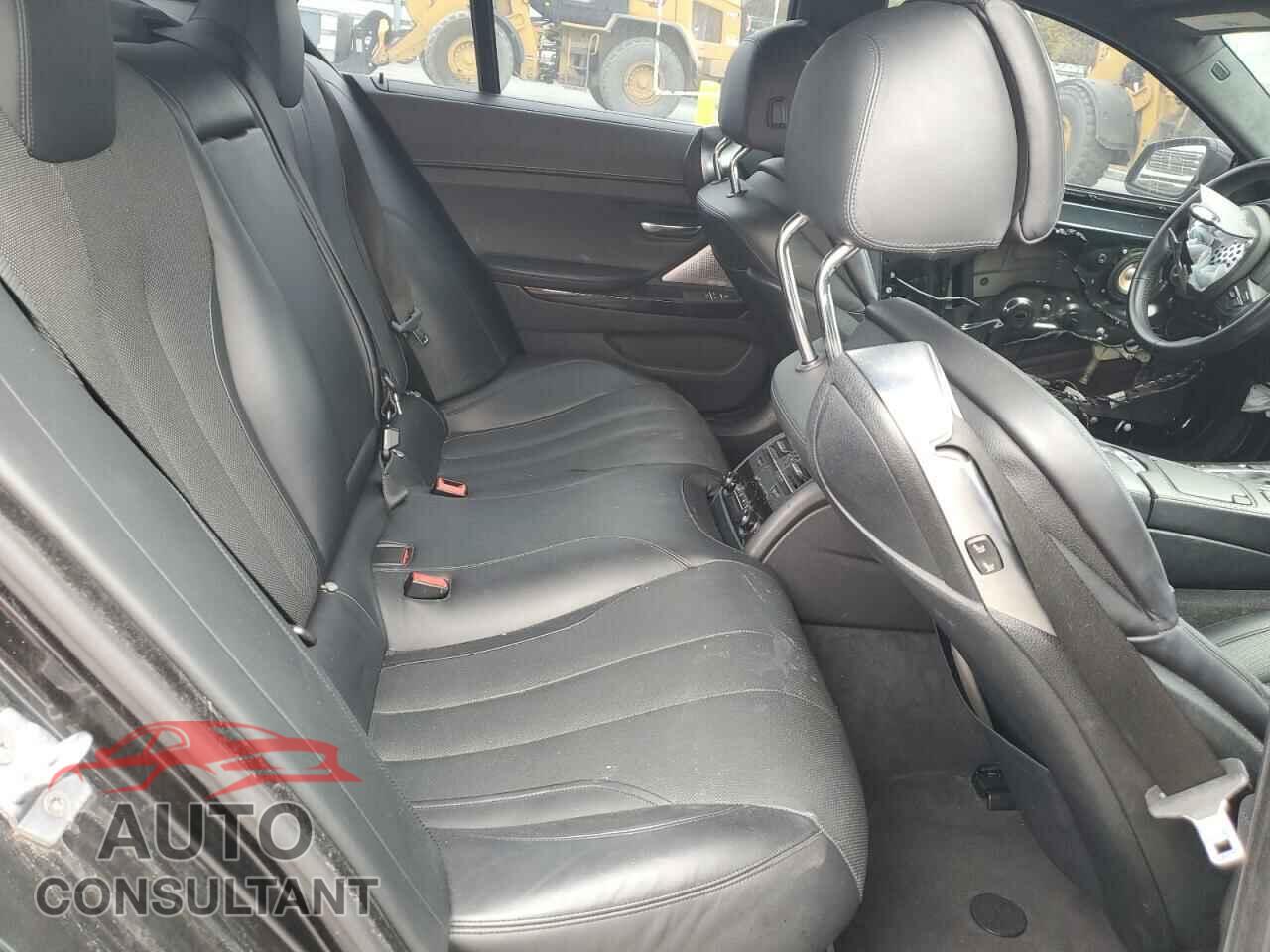 BMW 6 SERIES 2013 - WBA6B2C55DD128558