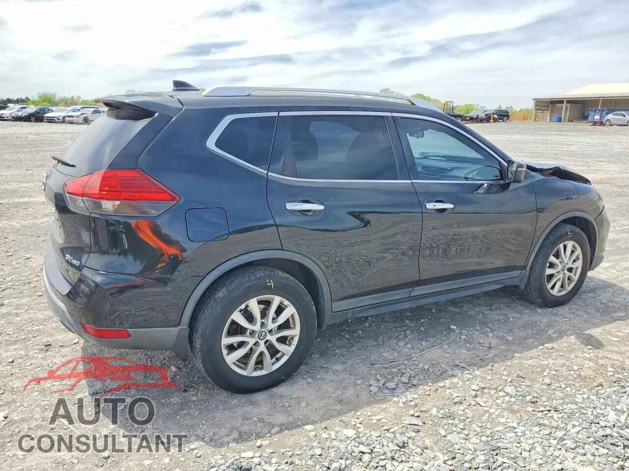 NISSAN ROGUE 2017 - KNMAT2MV4HP547112