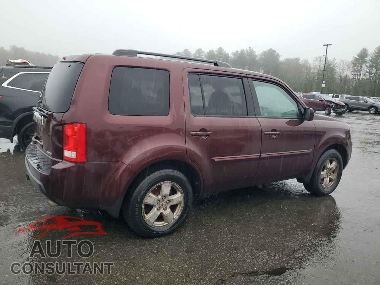 HONDA PILOT 2011 - 5FNYF4H5XBB001458