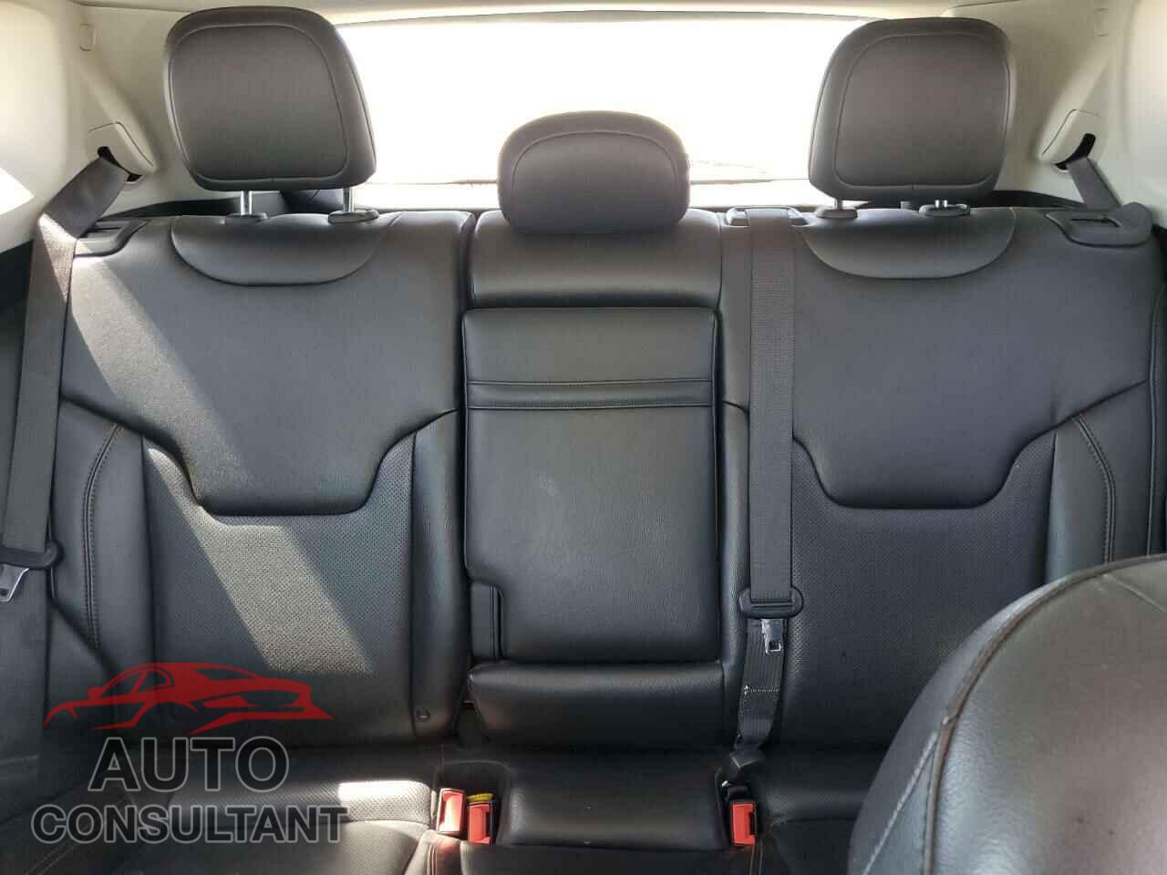 JEEP COMPASS 2019 - 3C4NJDCB9KT747397