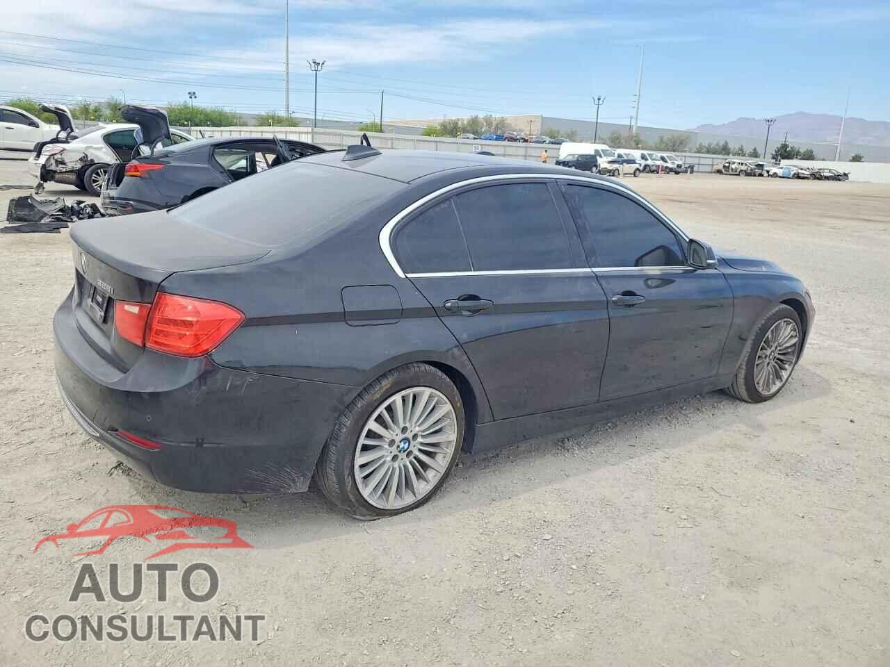 BMW 3 SERIES 2012 - WBA3C1C58CF433792