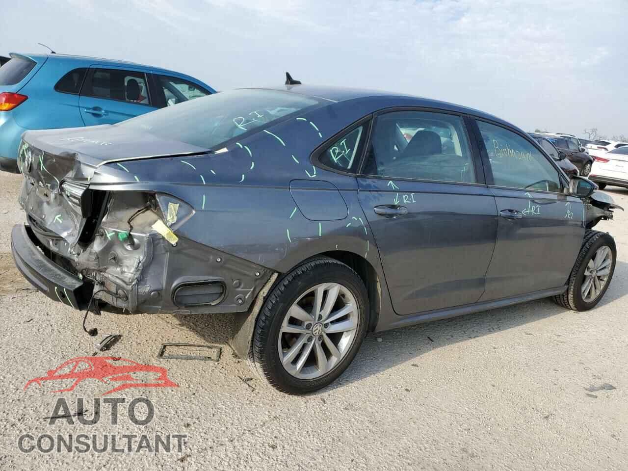 VOLKSWAGEN PASSAT 2020 - 1VWAA7A39LC020976