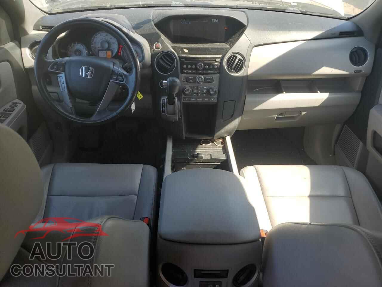 HONDA PILOT 2013 - 5FNYF4H56DB035545