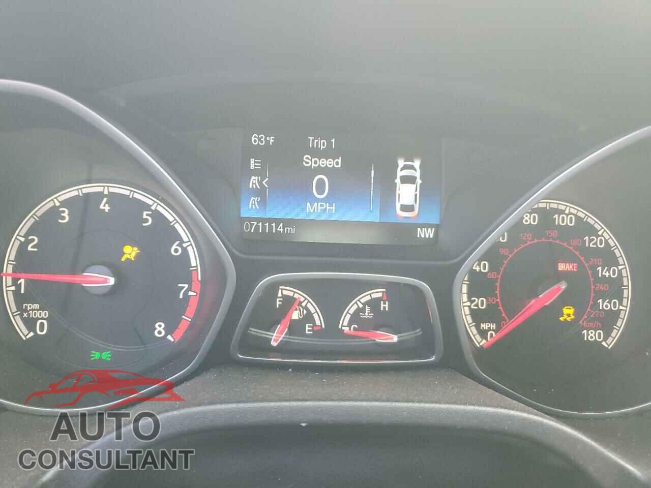 FORD FOCUS 2016 - 1FADP3L94GL268203