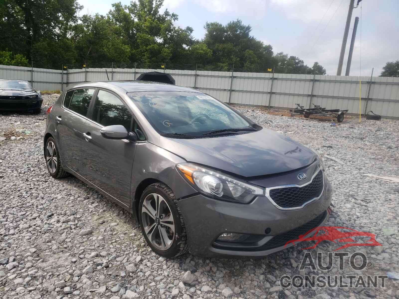KIA FORTE 2016 - KNAFX5A86G5617761
