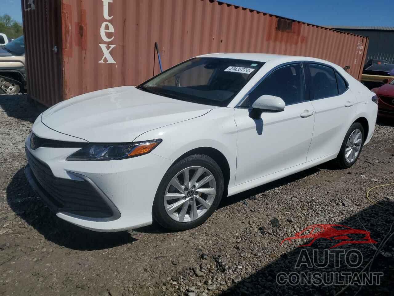 TOYOTA CAMRY 2022 - 4T1C11AK8NU670357