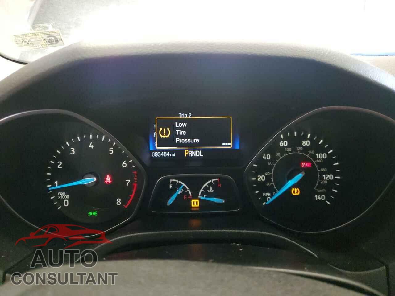 FORD FOCUS 2017 - 1FADP3E22HL208857
