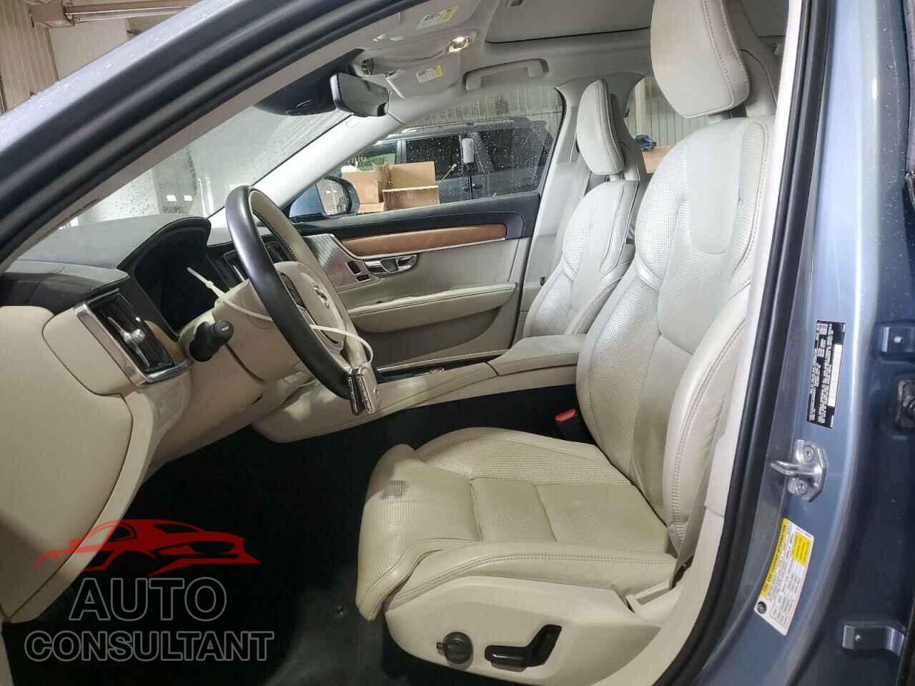 VOLVO S90 2017 - YV1A22ML2H1005151