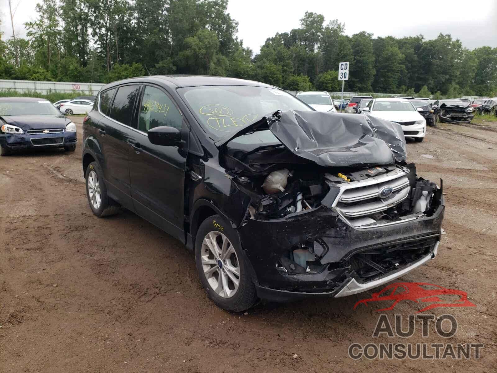FORD ESCAPE 2017 - 1FMCU0GD9HUE91999
