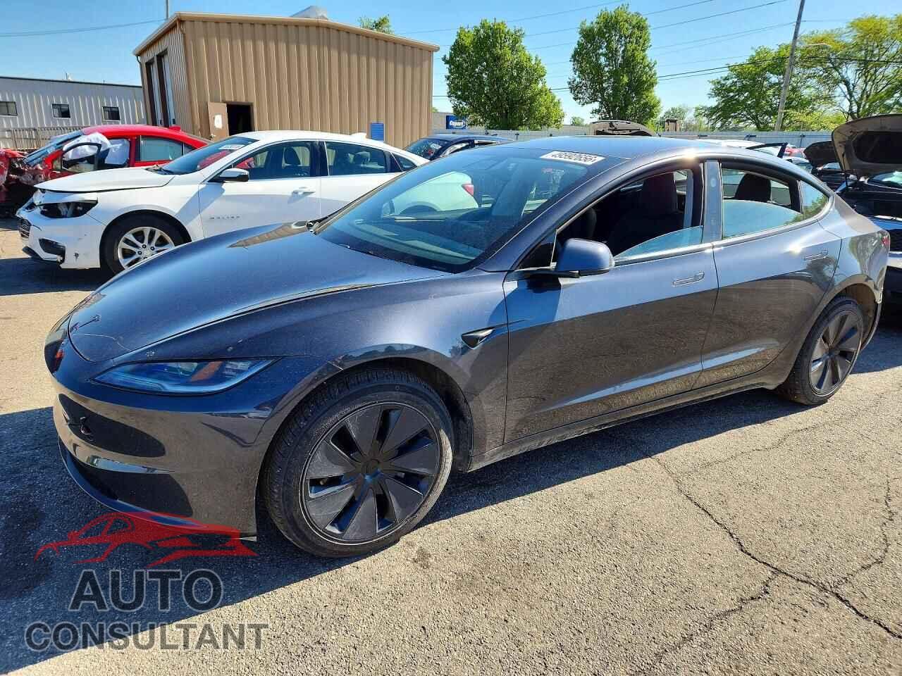TESLA MODEL 3 2026 - 5YJ3E1EA4TF117544