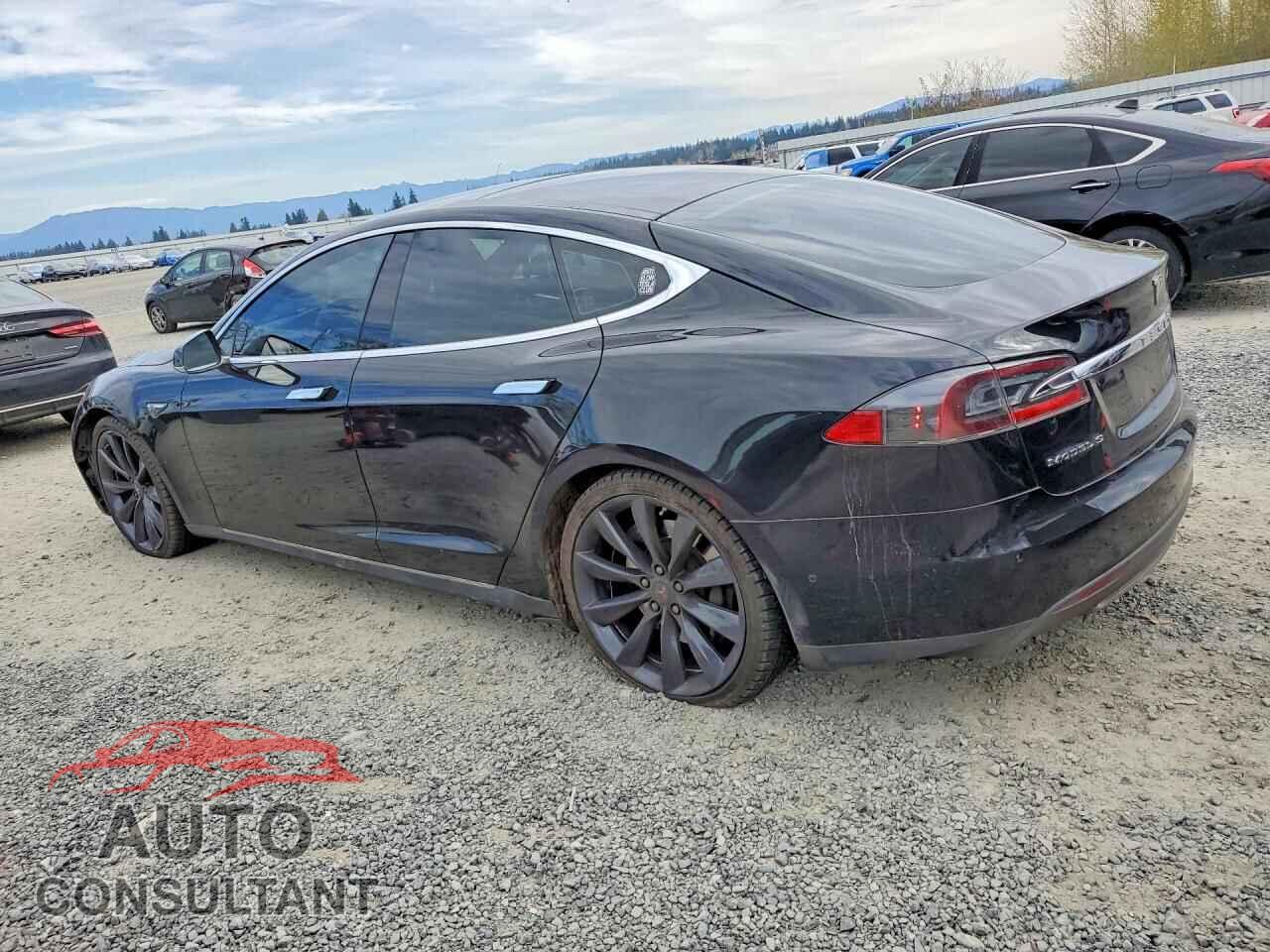 TESLA MODEL S 2015 - 5YJSA1E23FF116082