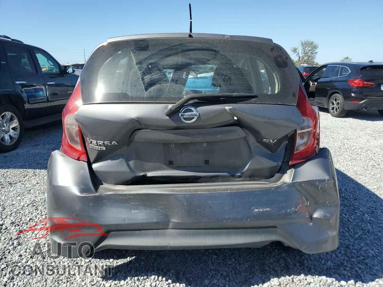 NISSAN VERSA 2017 - 3N1CE2CP8HL357981