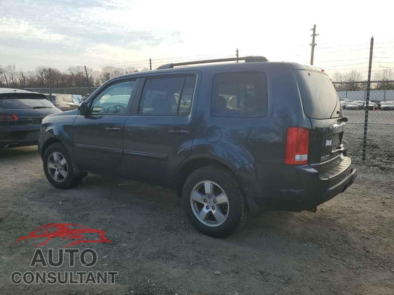 HONDA PILOT 2011 - 5FNYF4H59BB006425