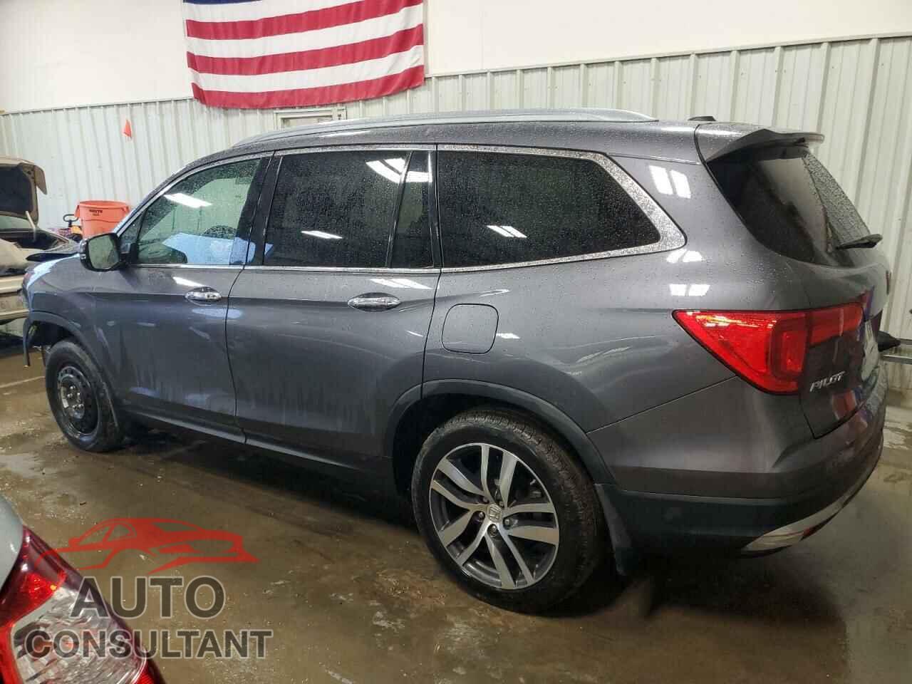 HONDA PILOT 2017 - 5FNYF6H01HB069110