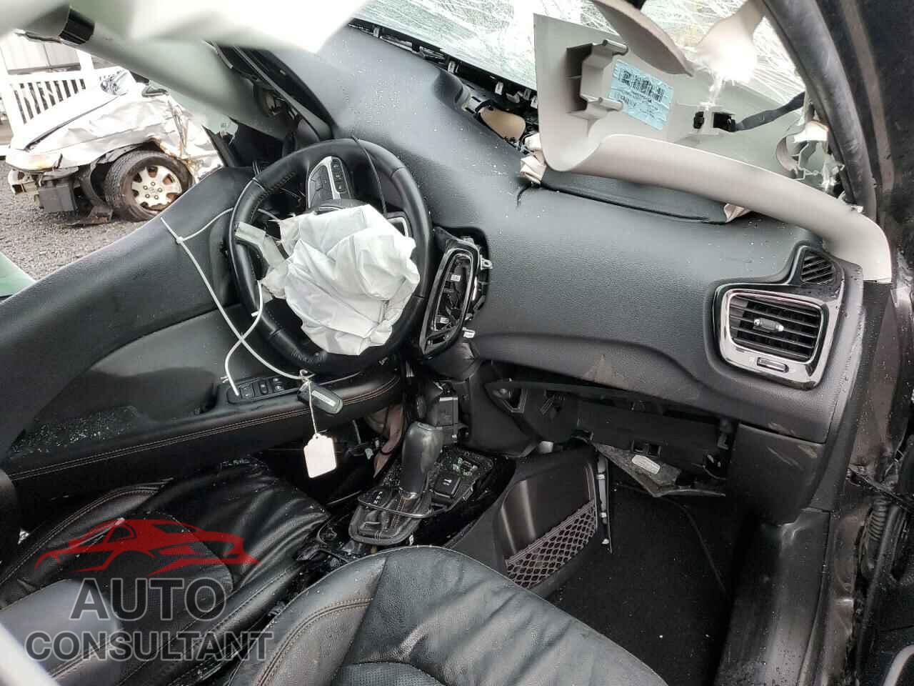 JEEP COMPASS 2021 - 3C4NJDCB4MT547000