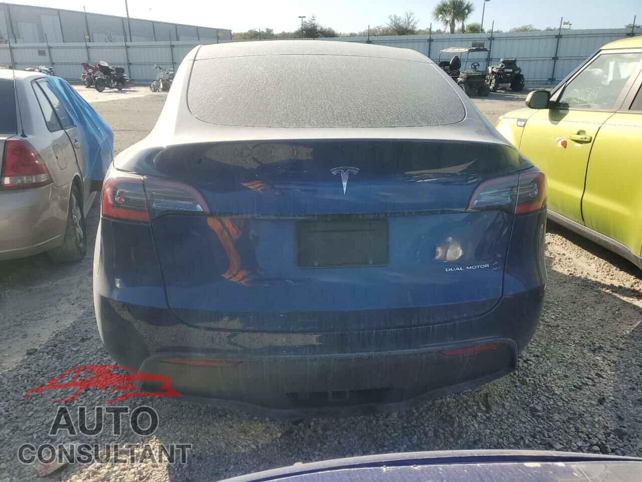 TESLA MODEL Y 2020 - 5YJYGDEE0LF040319