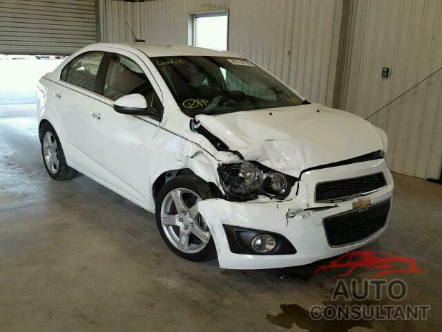 CHEVROLET SONIC 2016 - 1G1JE5SB2G4131914