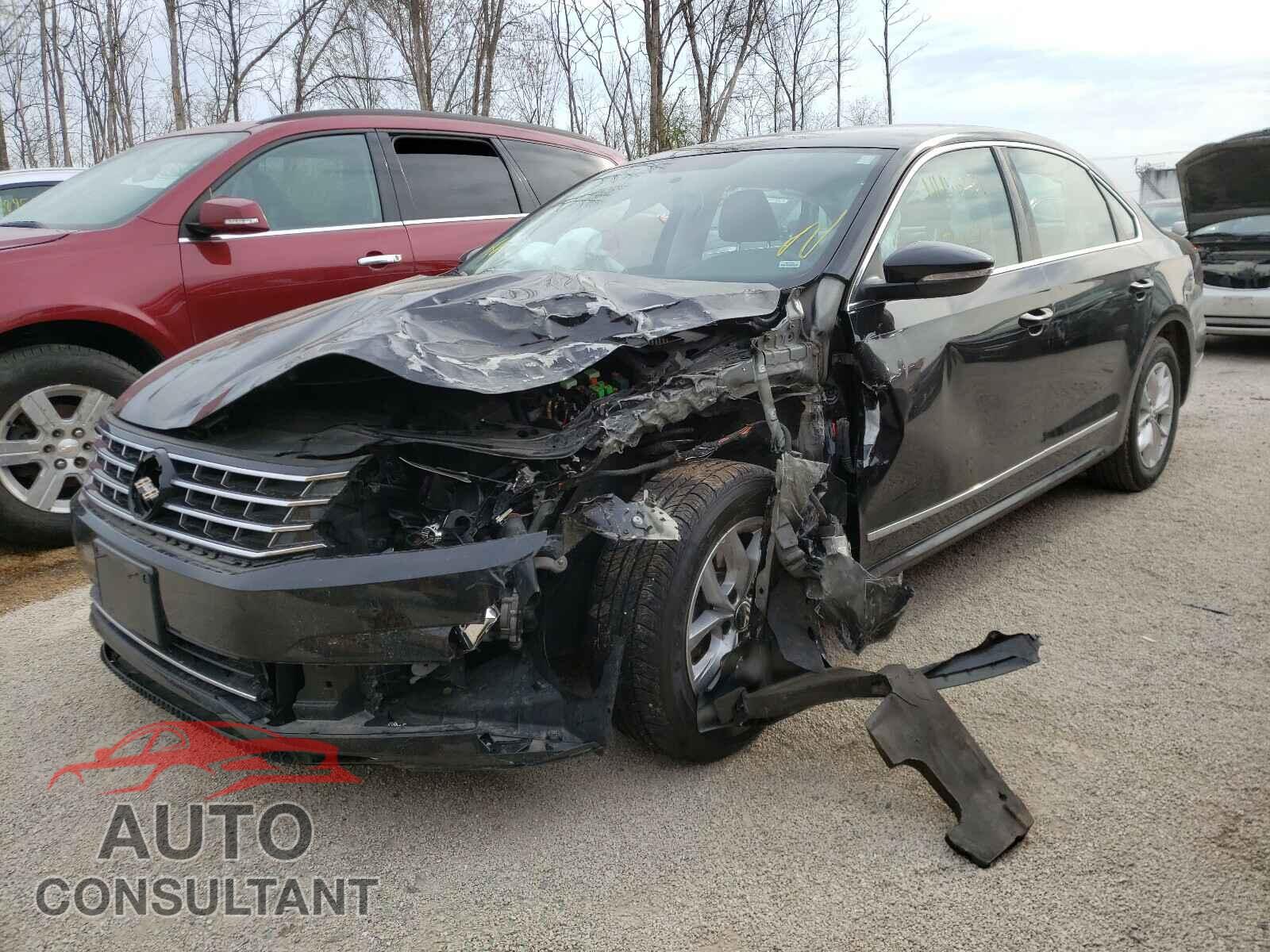 VOLKSWAGEN PASSAT 2017 - 1VWAT7A38HC042372